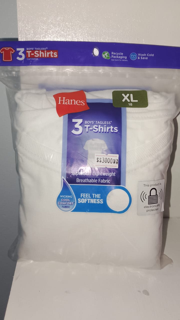 Pack of Hanes boys' t-shirts in XL size with packaging showing three t-shirts inside.