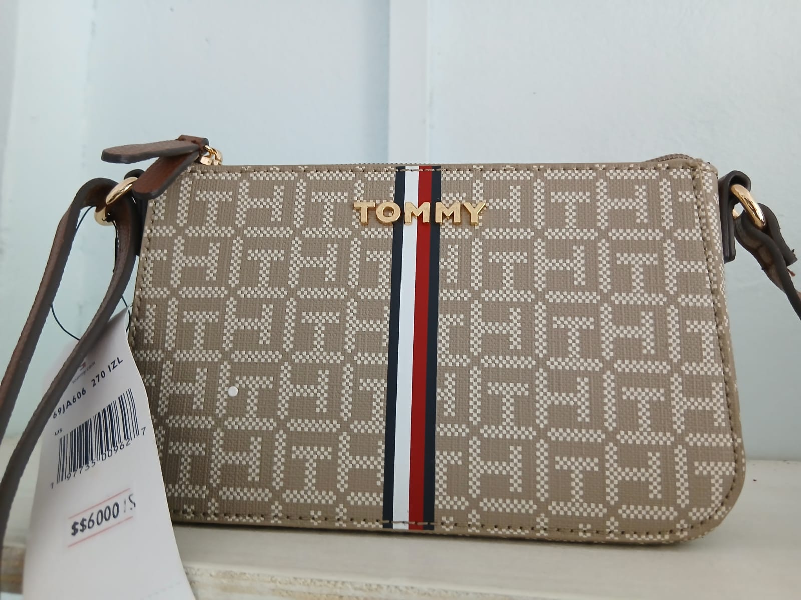 Tommy Hilfiger Purse