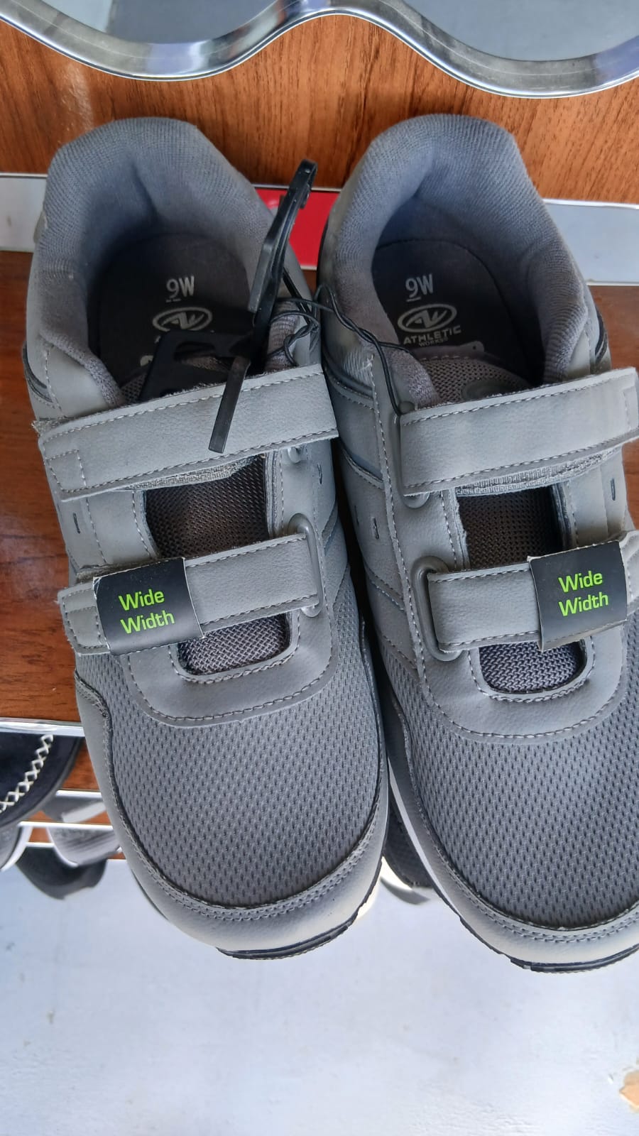 Men Wide Width Shoes