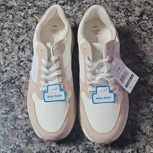 TIME and TRU Memory Foam Women's Sneakers size 10